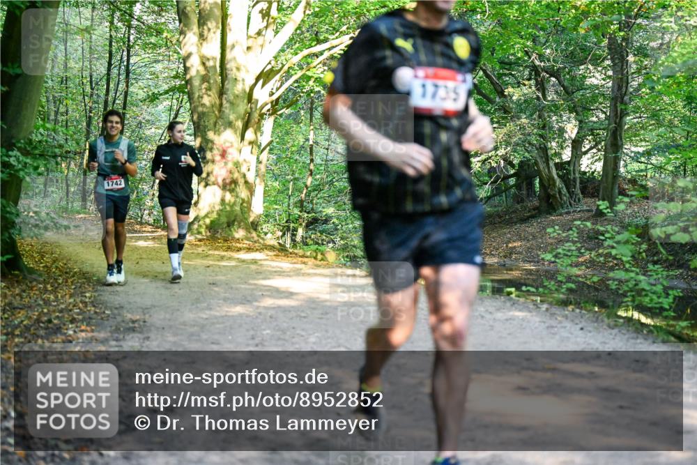 28.09.2025 - 33. Volkslauf durch das schöne Alstertal Dr. Thomas Lammeyer http://msf.ph/oto/8952852 28.09.2025 10:23:25 Laufen 1742, 1735 meine-sportfotos.de