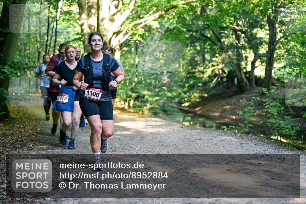 28.09.2025 - 33. Volkslauf durch das schöne Alstertal Dr. Thomas Lammeyer http://msf.ph/oto/8952884 28.09.2025 10:23:41 Laufen 1100, 1112 meine-sportfotos.de