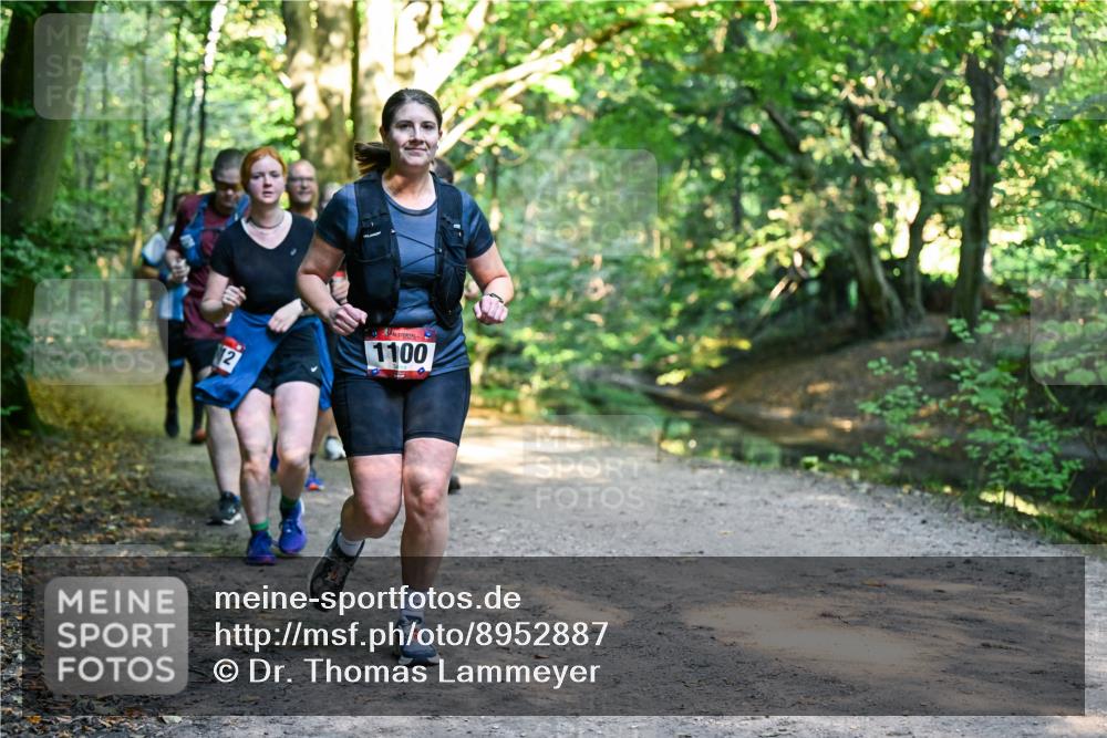 28.09.2025 - 33. Volkslauf durch das schöne Alstertal Dr. Thomas Lammeyer http://msf.ph/oto/8952887 28.09.2025 10:23:41 Laufen 12, 22, 1100 meine-sportfotos.de