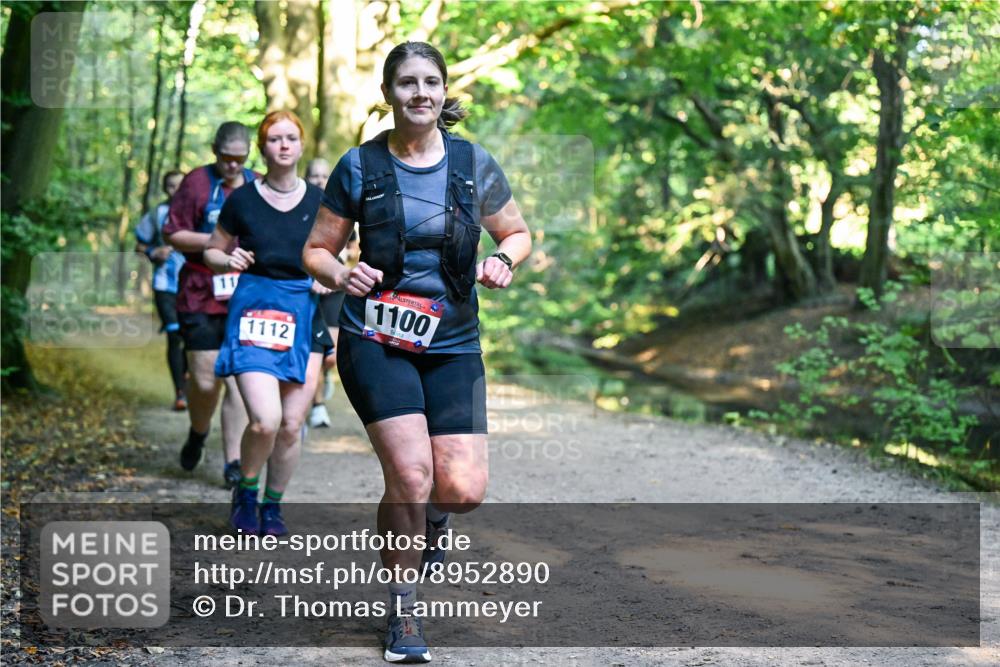 28.09.2025 - 33. Volkslauf durch das schöne Alstertal Dr. Thomas Lammeyer http://msf.ph/oto/8952890 28.09.2025 10:23:41 Laufen 11, 1112, 1100 meine-sportfotos.de