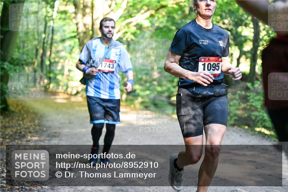 28.09.2025 - 33. Volkslauf durch das schöne Alstertal Dr. Thomas Lammeyer http://msf.ph/oto/8952910 28.09.2025 10:23:45 Laufen 1743, 1095 meine-sportfotos.de