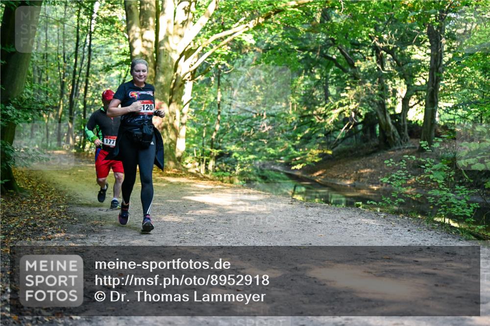 28.09.2025 - 33. Volkslauf durch das schöne Alstertal Dr. Thomas Lammeyer http://msf.ph/oto/8952918 28.09.2025 10:24:00 Laufen 177, 120 meine-sportfotos.de