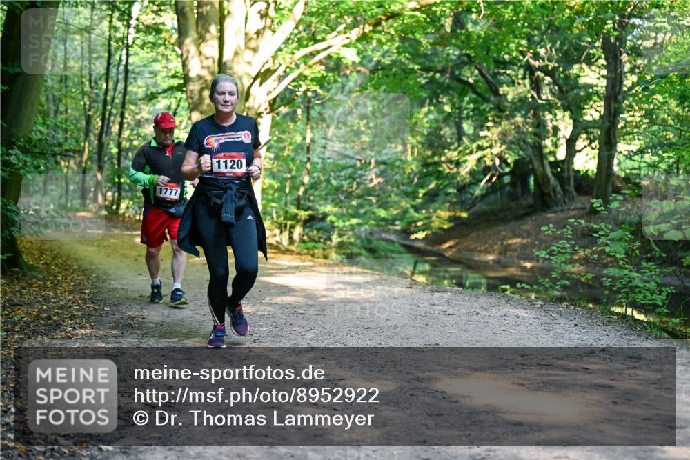 28.09.2025 - 33. Volkslauf durch das schöne Alstertal Dr. Thomas Lammeyer http://msf.ph/oto/8952922 28.09.2025 10:24:01 Laufen 1777, 1120 meine-sportfotos.de