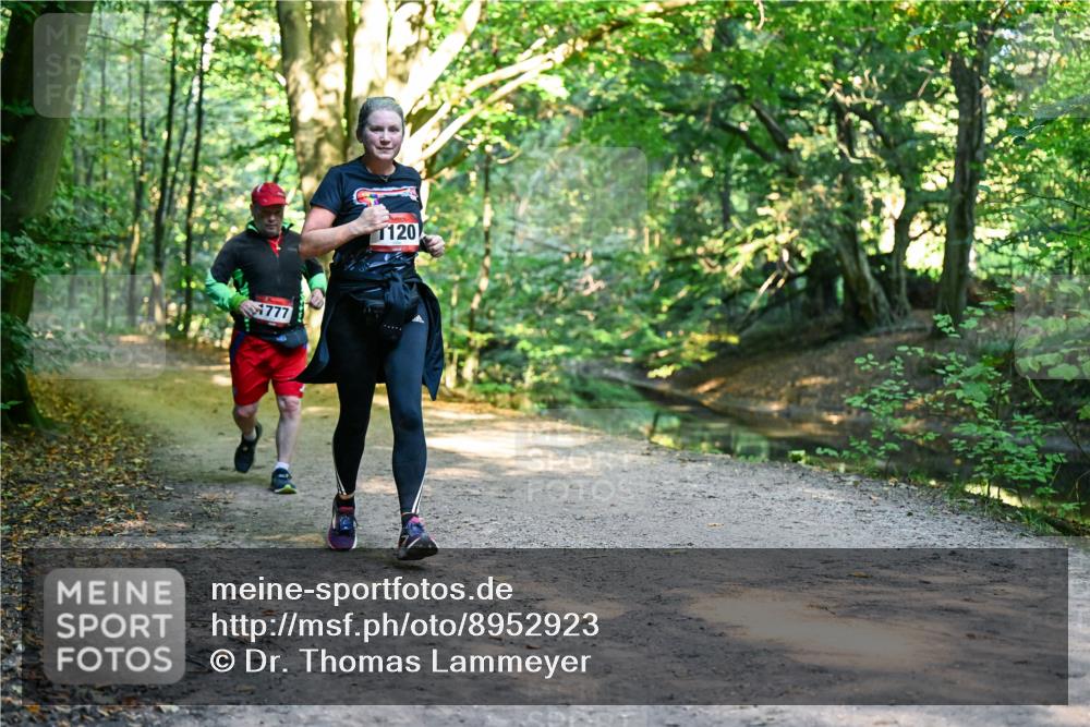 28.09.2025 - 33. Volkslauf durch das schöne Alstertal Dr. Thomas Lammeyer http://msf.ph/oto/8952923 28.09.2025 10:24:01 Laufen 777, 1120 meine-sportfotos.de