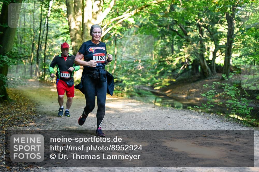 28.09.2025 - 33. Volkslauf durch das schöne Alstertal Dr. Thomas Lammeyer http://msf.ph/oto/8952924 28.09.2025 10:24:01 Laufen 1777, 1120 meine-sportfotos.de
