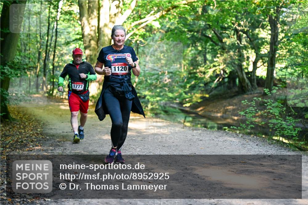 28.09.2025 - 33. Volkslauf durch das schöne Alstertal Dr. Thomas Lammeyer http://msf.ph/oto/8952925 28.09.2025 10:24:01 Laufen 1777, 1120 meine-sportfotos.de