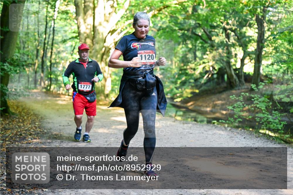 28.09.2025 - 33. Volkslauf durch das schöne Alstertal Dr. Thomas Lammeyer http://msf.ph/oto/8952929 28.09.2025 10:24:01 Laufen 1777, 1120 meine-sportfotos.de