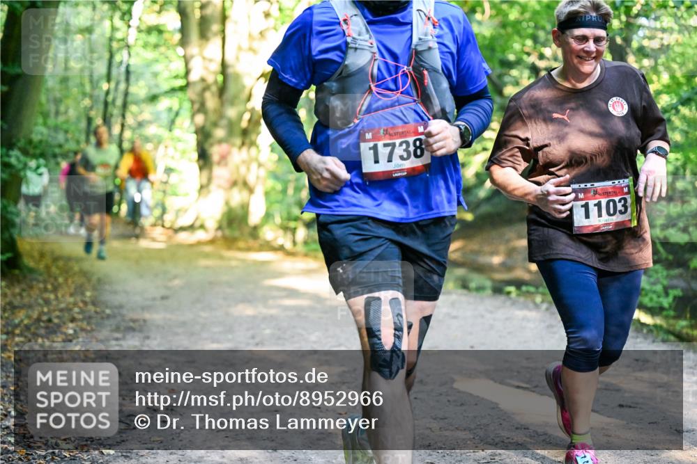 28.09.2025 - 33. Volkslauf durch das schöne Alstertal Dr. Thomas Lammeyer http://msf.ph/oto/8952966 28.09.2025 10:24:19 Laufen 1738, 1103 meine-sportfotos.de