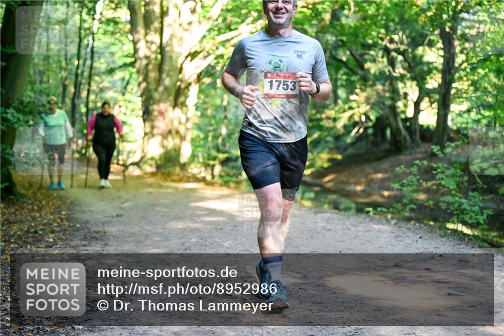 28.09.2025 - 33. Volkslauf durch das schöne Alstertal Dr. Thomas Lammeyer http://msf.ph/oto/8952986 28.09.2025 10:24:24 Laufen 10, 1753 meine-sportfotos.de