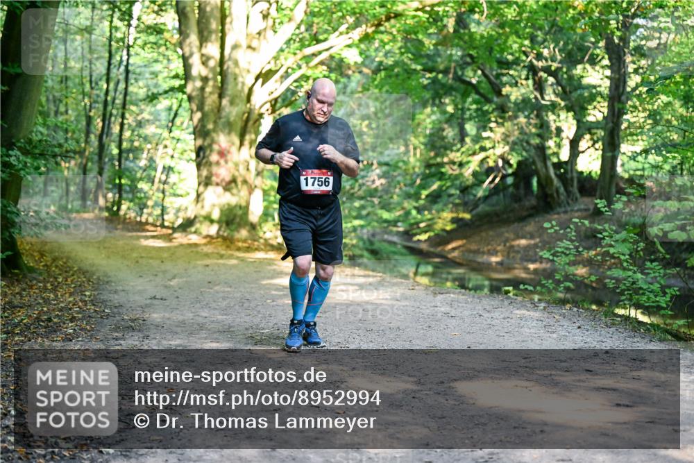 28.09.2025 - 33. Volkslauf durch das schöne Alstertal Dr. Thomas Lammeyer http://msf.ph/oto/8952994 28.09.2025 10:24:36 Laufen 1756 meine-sportfotos.de