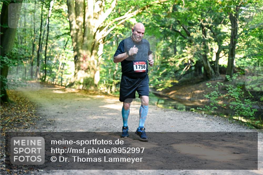 28.09.2025 - 33. Volkslauf durch das schöne Alstertal Dr. Thomas Lammeyer http://msf.ph/oto/8952997 28.09.2025 10:24:37 Laufen 1756 meine-sportfotos.de