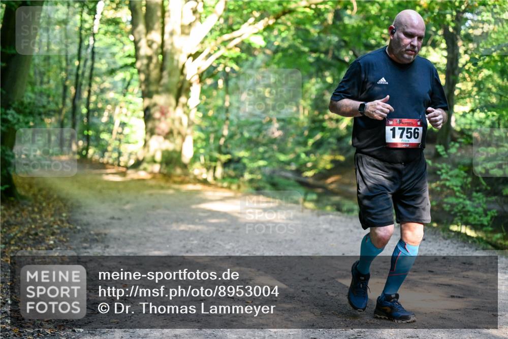 28.09.2025 - 33. Volkslauf durch das schöne Alstertal Dr. Thomas Lammeyer http://msf.ph/oto/8953004 28.09.2025 10:24:38 Laufen 1756 meine-sportfotos.de
