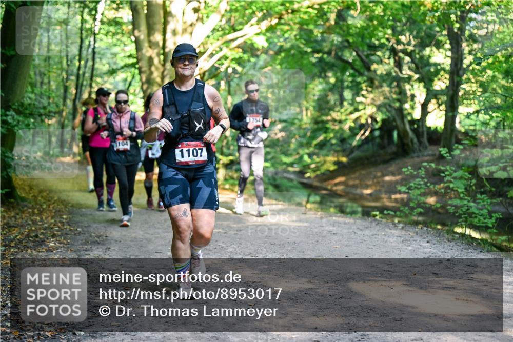 28.09.2025 - 33. Volkslauf durch das schöne Alstertal Dr. Thomas Lammeyer http://msf.ph/oto/8953017 28.09.2025 10:25:15 Laufen 1104, 1107, 3754 meine-sportfotos.de