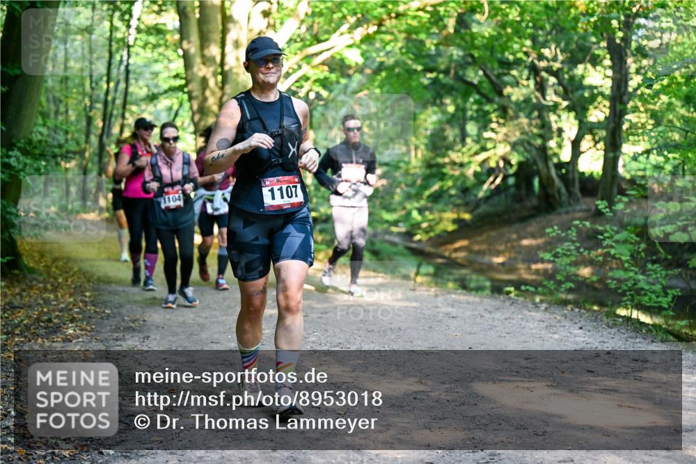 28.09.2025 - 33. Volkslauf durch das schöne Alstertal Dr. Thomas Lammeyer http://msf.ph/oto/8953018 28.09.2025 10:25:15 Laufen 1104, 1107 meine-sportfotos.de