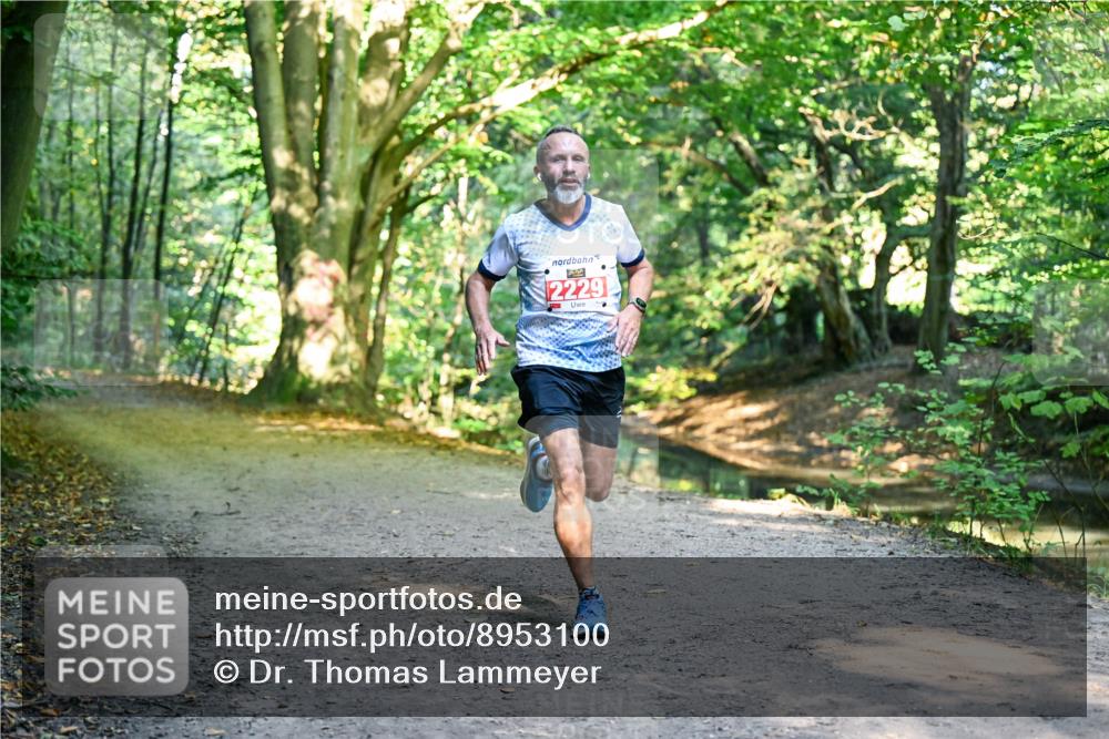 28.09.2025 - 33. Volkslauf durch das schöne Alstertal Dr. Thomas Lammeyer http://msf.ph/oto/8953100 28.09.2025 10:33:36 Laufen 2229 meine-sportfotos.de
