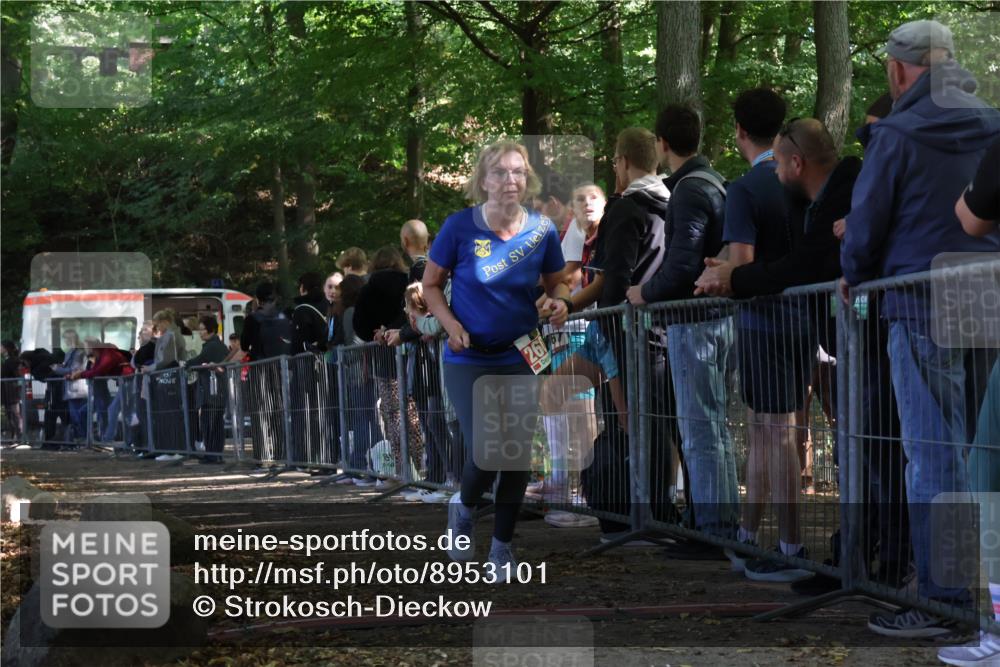 28.09.2025 - 33. Volkslauf durch das schöne Alstertal Strokosch-Dieckow http://msf.ph/oto/8953101 28.09.2025 12:28:42 Ziel 2602 meine-sportfotos.de