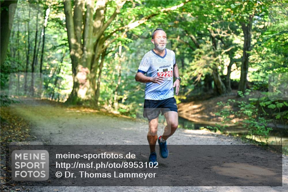 28.09.2025 - 33. Volkslauf durch das schöne Alstertal Dr. Thomas Lammeyer http://msf.ph/oto/8953102 28.09.2025 10:33:36 Laufen 2229 meine-sportfotos.de