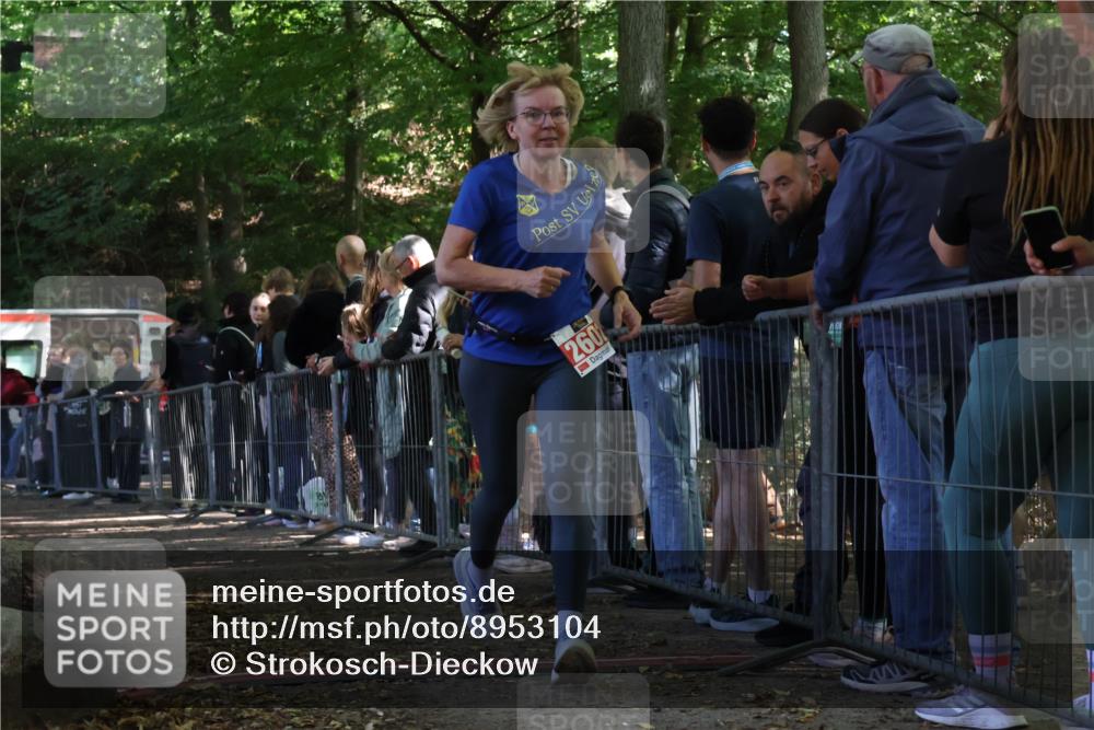 28.09.2025 - 33. Volkslauf durch das schöne Alstertal Strokosch-Dieckow http://msf.ph/oto/8953104 28.09.2025 12:28:42 Ziel 2602 meine-sportfotos.de