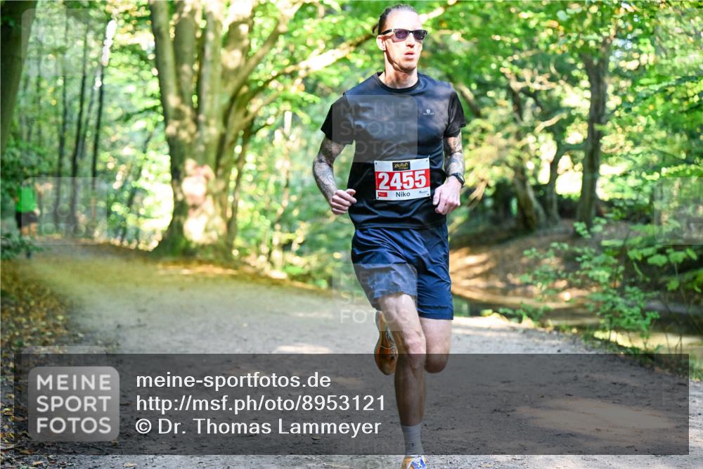 28.09.2025 - 33. Volkslauf durch das schöne Alstertal Dr. Thomas Lammeyer http://msf.ph/oto/8953121 28.09.2025 10:33:51 Laufen 2455 meine-sportfotos.de