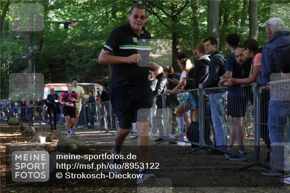 28.09.2025 - 33. Volkslauf durch das schöne Alstertal Strokosch-Dieckow http://msf.ph/oto/8953122 28.09.2025 12:28:51 Ziel 1061, 2314 meine-sportfotos.de