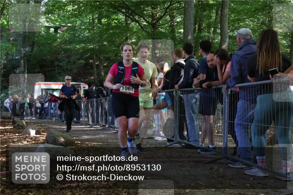 28.09.2025 - 33. Volkslauf durch das schöne Alstertal Strokosch-Dieckow http://msf.ph/oto/8953130 28.09.2025 12:28:55 Ziel 1061, 2314 meine-sportfotos.de