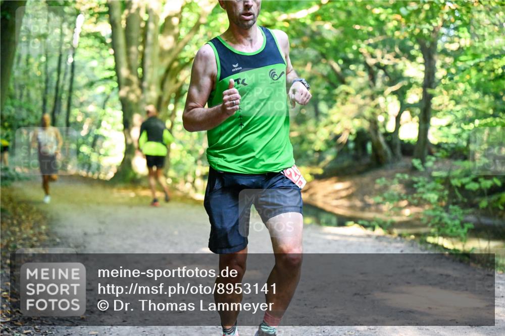 28.09.2025 - 33. Volkslauf durch das schöne Alstertal Dr. Thomas Lammeyer http://msf.ph/oto/8953141 28.09.2025 10:33:56 Laufen  meine-sportfotos.de