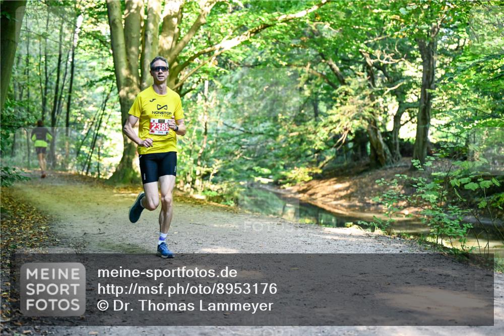28.09.2025 - 33. Volkslauf durch das schöne Alstertal Dr. Thomas Lammeyer http://msf.ph/oto/8953176 28.09.2025 10:34:01 Laufen 2389 meine-sportfotos.de