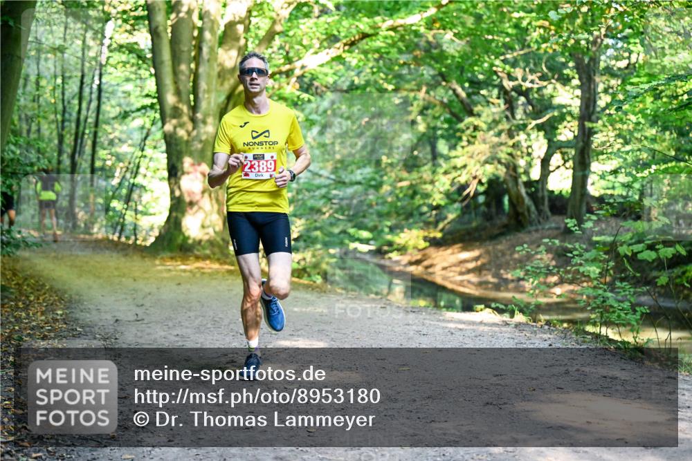 28.09.2025 - 33. Volkslauf durch das schöne Alstertal Dr. Thomas Lammeyer http://msf.ph/oto/8953180 28.09.2025 10:34:02 Laufen 2389 meine-sportfotos.de