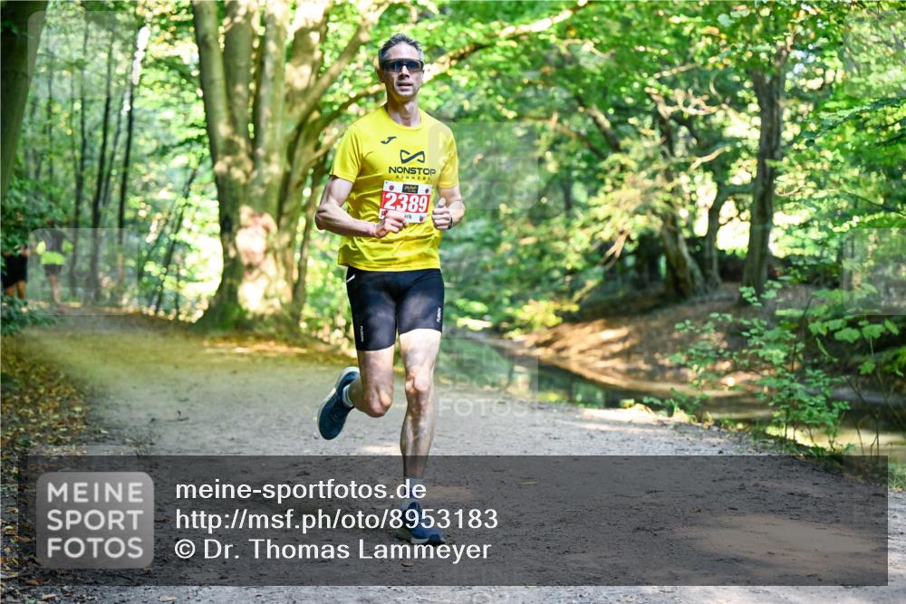 28.09.2025 - 33. Volkslauf durch das schöne Alstertal Dr. Thomas Lammeyer http://msf.ph/oto/8953183 28.09.2025 10:34:02 Laufen 2389 meine-sportfotos.de