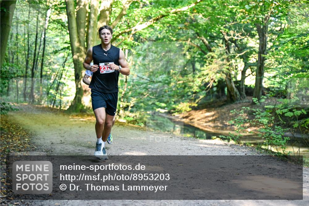 28.09.2025 - 33. Volkslauf durch das schöne Alstertal Dr. Thomas Lammeyer http://msf.ph/oto/8953203 28.09.2025 10:34:08 Laufen 232 meine-sportfotos.de