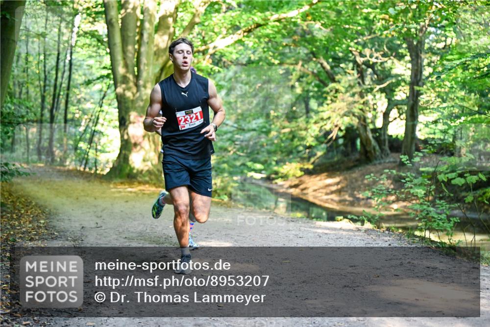 28.09.2025 - 33. Volkslauf durch das schöne Alstertal Dr. Thomas Lammeyer http://msf.ph/oto/8953207 28.09.2025 10:34:08 Laufen 2321 meine-sportfotos.de
