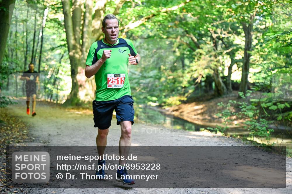 28.09.2025 - 33. Volkslauf durch das schöne Alstertal Dr. Thomas Lammeyer http://msf.ph/oto/8953228 28.09.2025 10:34:23 Laufen 2512 meine-sportfotos.de