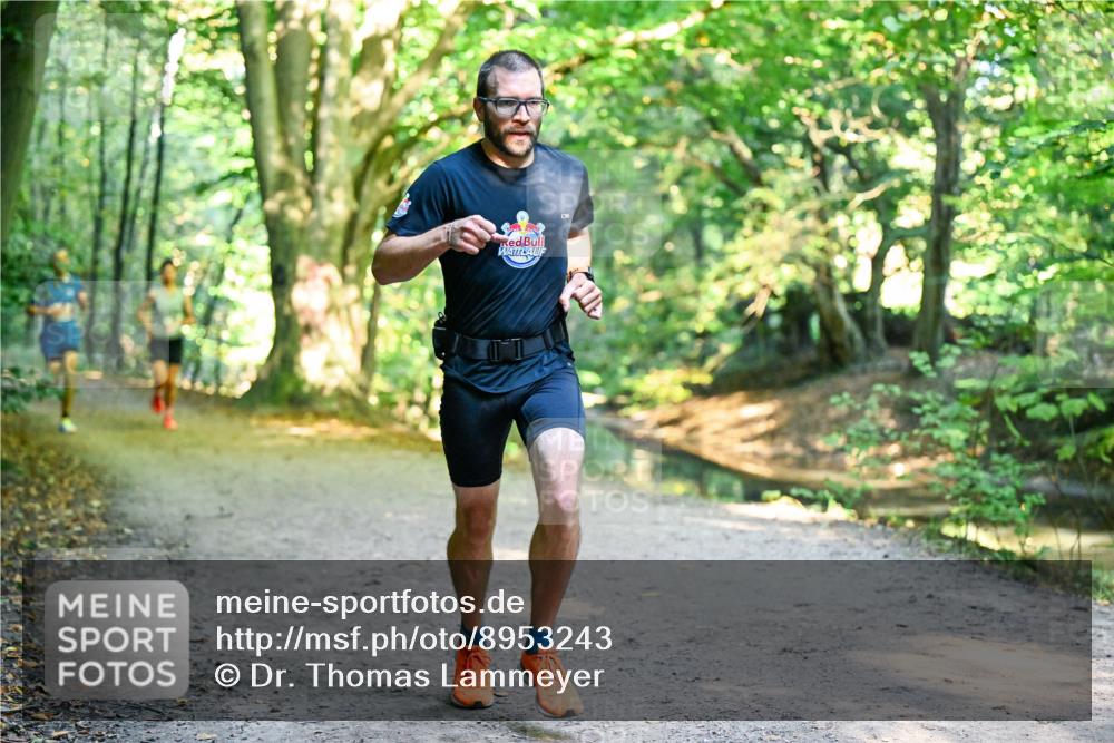 28.09.2025 - 33. Volkslauf durch das schöne Alstertal Dr. Thomas Lammeyer http://msf.ph/oto/8953243 28.09.2025 10:34:26 Laufen  meine-sportfotos.de