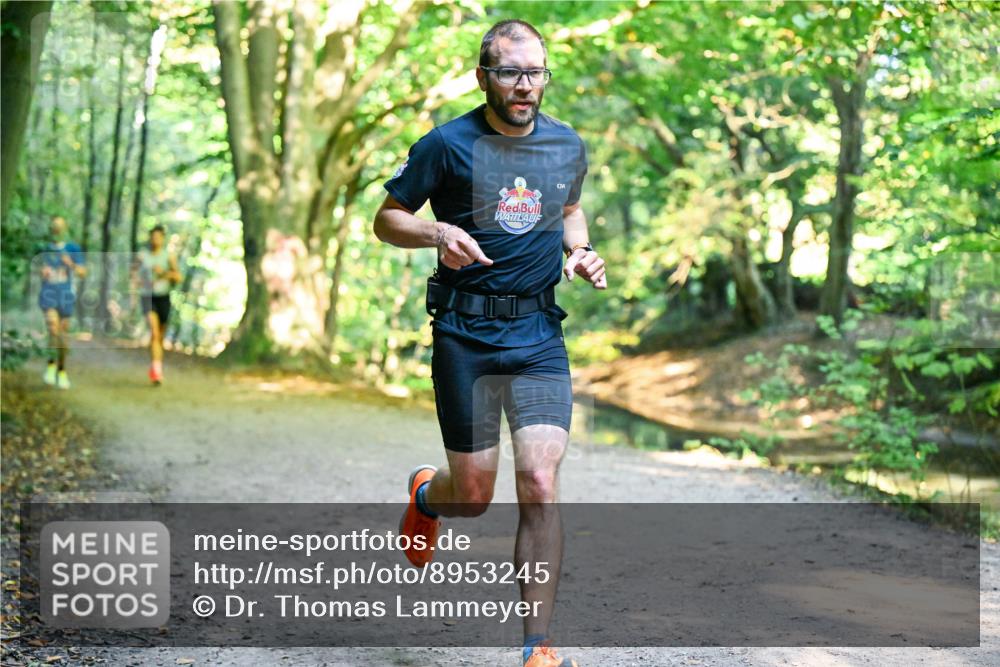 28.09.2025 - 33. Volkslauf durch das schöne Alstertal Dr. Thomas Lammeyer http://msf.ph/oto/8953245 28.09.2025 10:34:26 Laufen  meine-sportfotos.de