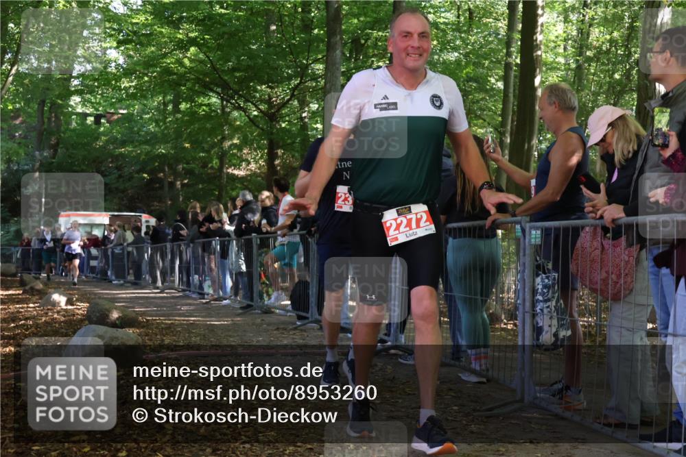 28.09.2025 - 33. Volkslauf durch das schöne Alstertal Strokosch-Dieckow http://msf.ph/oto/8953260 28.09.2025 12:30:09 Ziel 2096, 2097, 2245, 2272, 2317, 2456 meine-sportfotos.de
