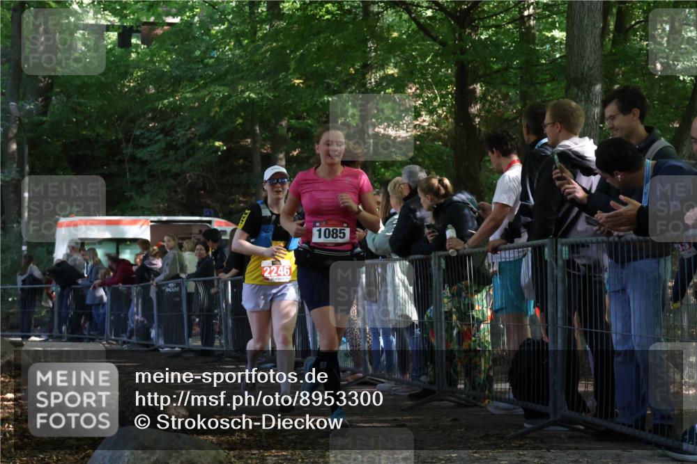 28.09.2025 - 33. Volkslauf durch das schöne Alstertal Strokosch-Dieckow http://msf.ph/oto/8953300 28.09.2025 12:30:29 Ziel 1085, 2246 meine-sportfotos.de