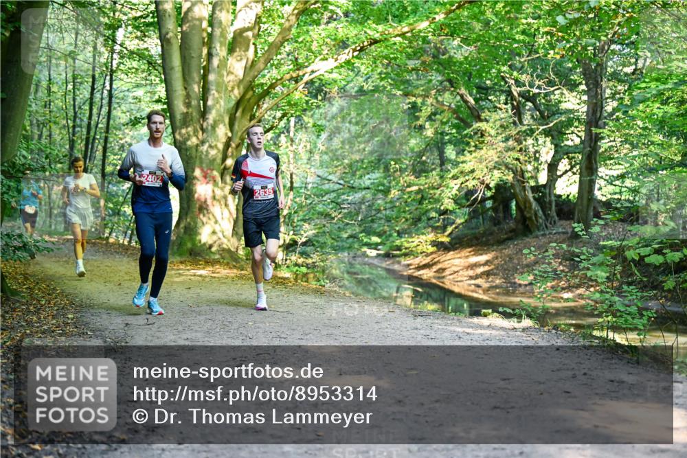 28.09.2025 - 33. Volkslauf durch das schöne Alstertal Dr. Thomas Lammeyer http://msf.ph/oto/8953314 28.09.2025 10:34:55 Laufen 2402 meine-sportfotos.de