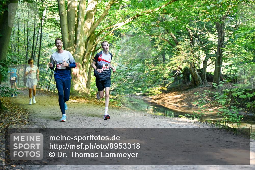 28.09.2025 - 33. Volkslauf durch das schöne Alstertal Dr. Thomas Lammeyer http://msf.ph/oto/8953318 28.09.2025 10:34:56 Laufen 2405, 240 meine-sportfotos.de