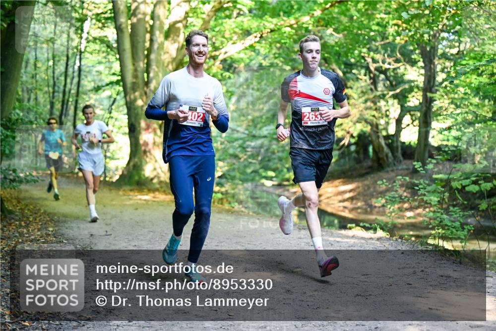 28.09.2025 - 33. Volkslauf durch das schöne Alstertal Dr. Thomas Lammeyer http://msf.ph/oto/8953330 28.09.2025 10:34:57 Laufen 402, 263 meine-sportfotos.de