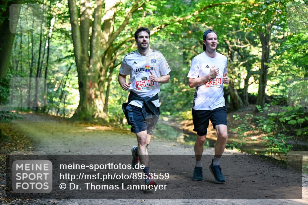 28.09.2025 - 33. Volkslauf durch das schöne Alstertal Dr. Thomas Lammeyer http://msf.ph/oto/8953559 28.09.2025 10:35:59 Laufen 2560, 2358 meine-sportfotos.de