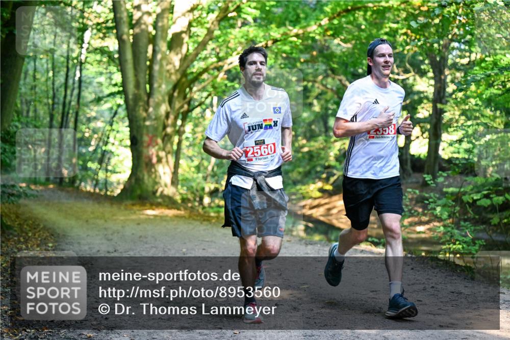 28.09.2025 - 33. Volkslauf durch das schöne Alstertal Dr. Thomas Lammeyer http://msf.ph/oto/8953560 28.09.2025 10:35:59 Laufen 2560, 2558 meine-sportfotos.de