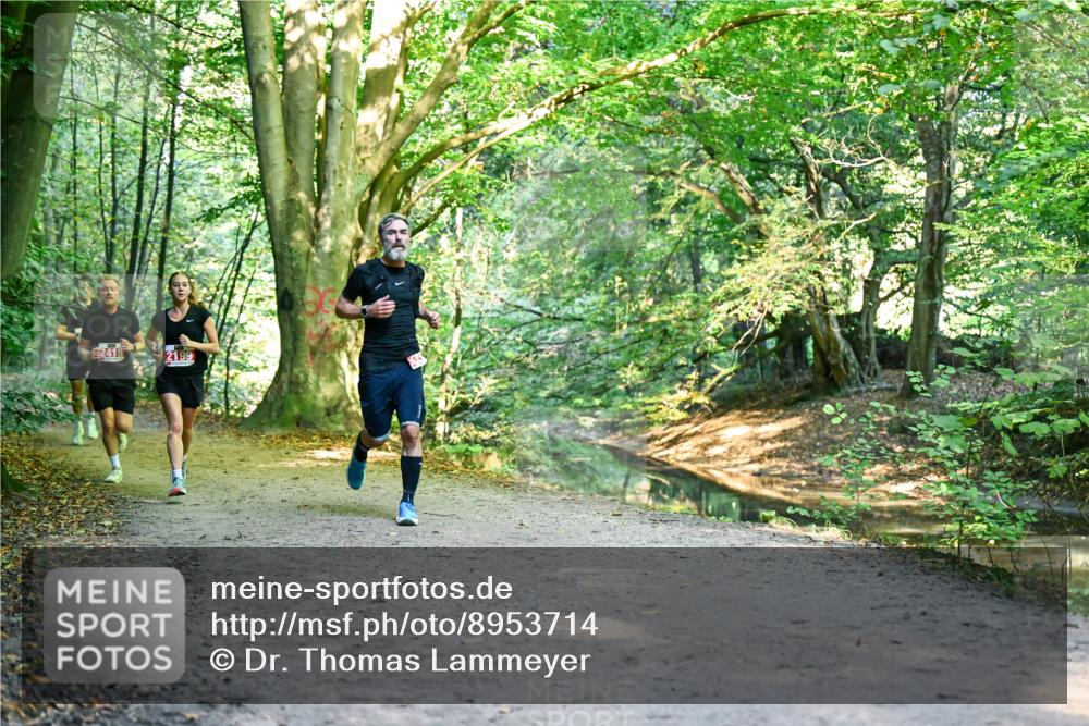 28.09.2025 - 33. Volkslauf durch das schöne Alstertal Dr. Thomas Lammeyer http://msf.ph/oto/8953714 28.09.2025 10:36:36 Laufen 2419, 2199 meine-sportfotos.de