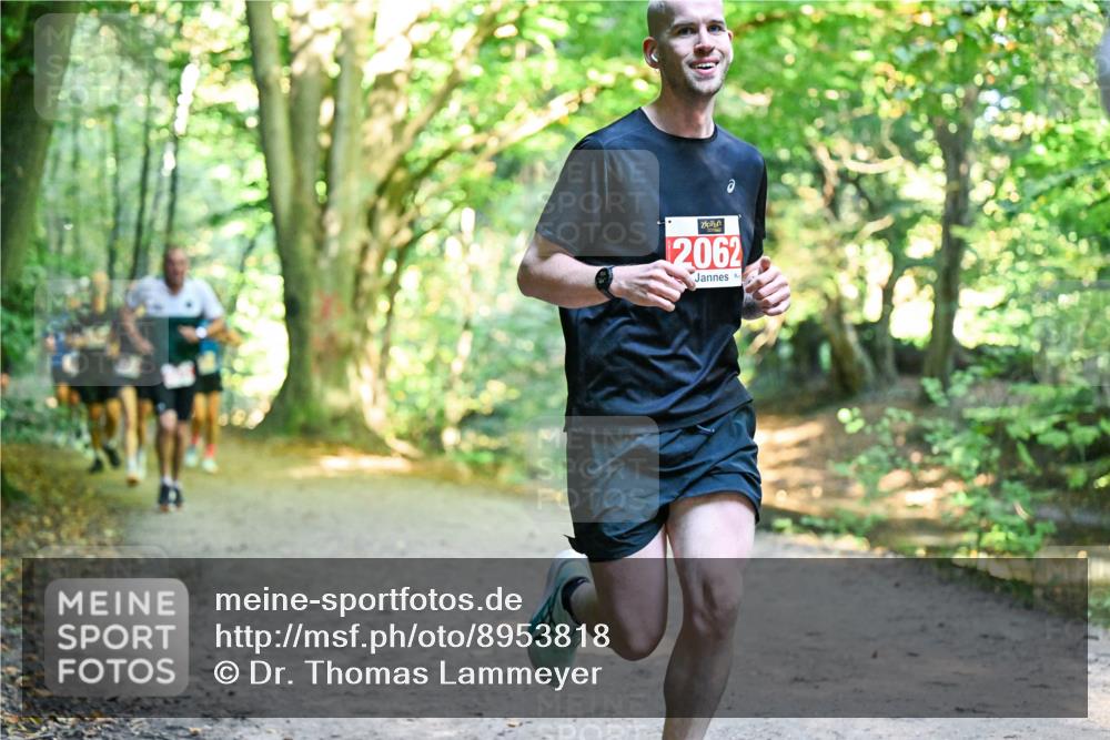28.09.2025 - 33. Volkslauf durch das schöne Alstertal Dr. Thomas Lammeyer http://msf.ph/oto/8953818 28.09.2025 10:36:59 Laufen 2062 meine-sportfotos.de
