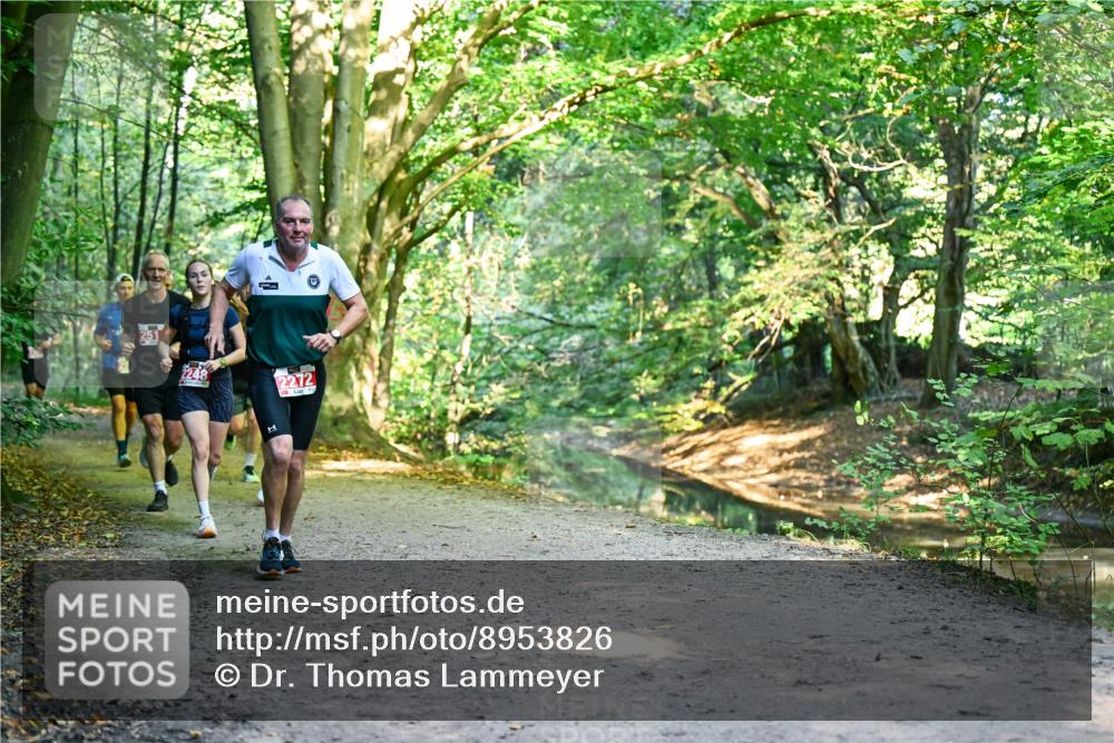 28.09.2025 - 33. Volkslauf durch das schöne Alstertal Dr. Thomas Lammeyer http://msf.ph/oto/8953826 28.09.2025 10:37:00 Laufen 2248, 2272 meine-sportfotos.de