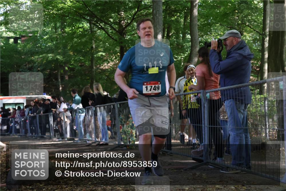 28.09.2025 - 33. Volkslauf durch das schöne Alstertal Strokosch-Dieckow http://msf.ph/oto/8953859 28.09.2025 12:35:03 Ziel 1749 meine-sportfotos.de