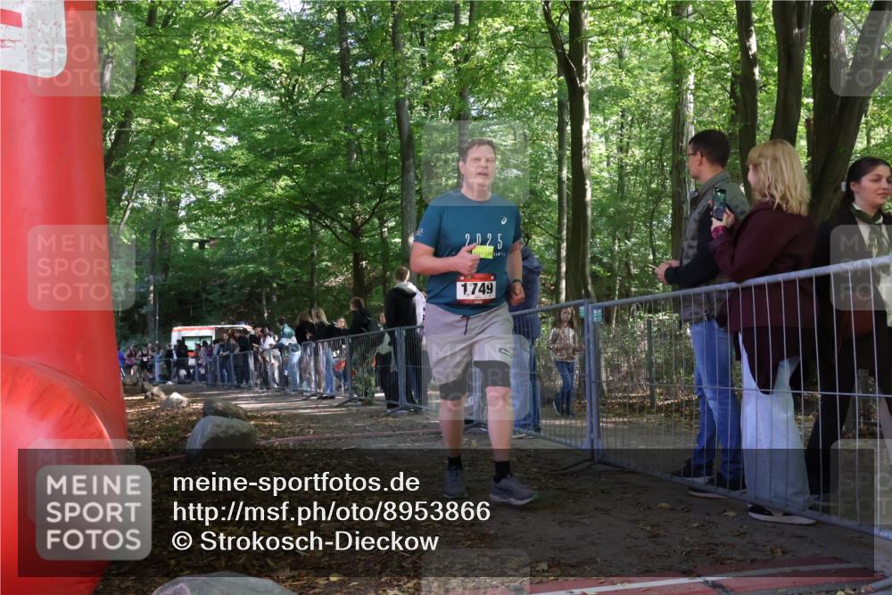28.09.2025 - 33. Volkslauf durch das schöne Alstertal Strokosch-Dieckow http://msf.ph/oto/8953866 28.09.2025 12:35:04 Ziel 2173, 2610 meine-sportfotos.de