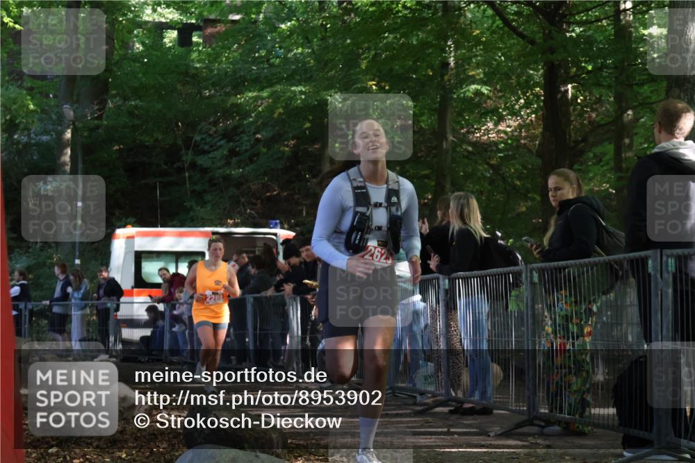 28.09.2025 - 33. Volkslauf durch das schöne Alstertal Strokosch-Dieckow http://msf.ph/oto/8953902 28.09.2025 12:35:18 Ziel 2289, 2625 meine-sportfotos.de