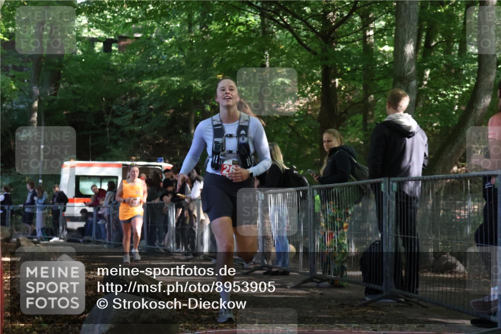 28.09.2025 - 33. Volkslauf durch das schöne Alstertal Strokosch-Dieckow http://msf.ph/oto/8953905 28.09.2025 12:35:19 Ziel 2289, 2625 meine-sportfotos.de