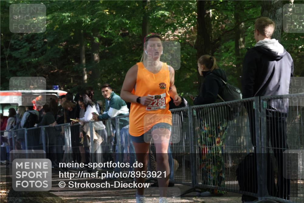 28.09.2025 - 33. Volkslauf durch das schöne Alstertal Strokosch-Dieckow http://msf.ph/oto/8953921 28.09.2025 12:35:22 Ziel 2289 meine-sportfotos.de