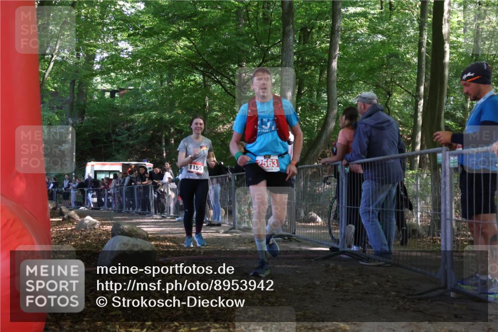 28.09.2025 - 33. Volkslauf durch das schöne Alstertal Strokosch-Dieckow http://msf.ph/oto/8953942 28.09.2025 12:35:52 Ziel 1155, 2563 meine-sportfotos.de